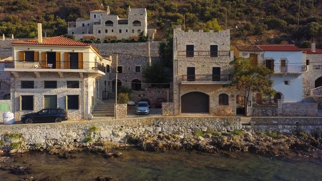 Mani Home Néon Oítilon Zewnętrze zdjęcie